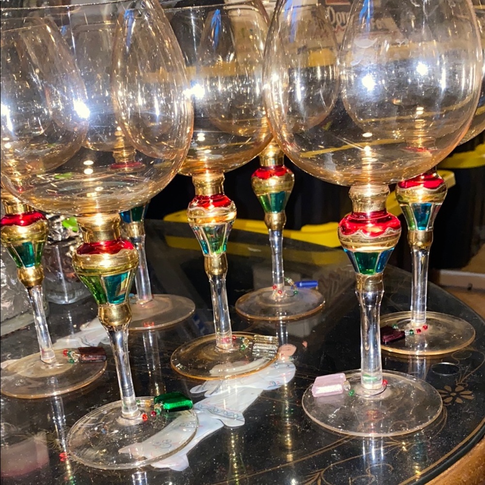 Z Gallery set of 8 Majestic Elegant Wine Glass with Colorful Stems w/wine charms - Picture 4 of 6